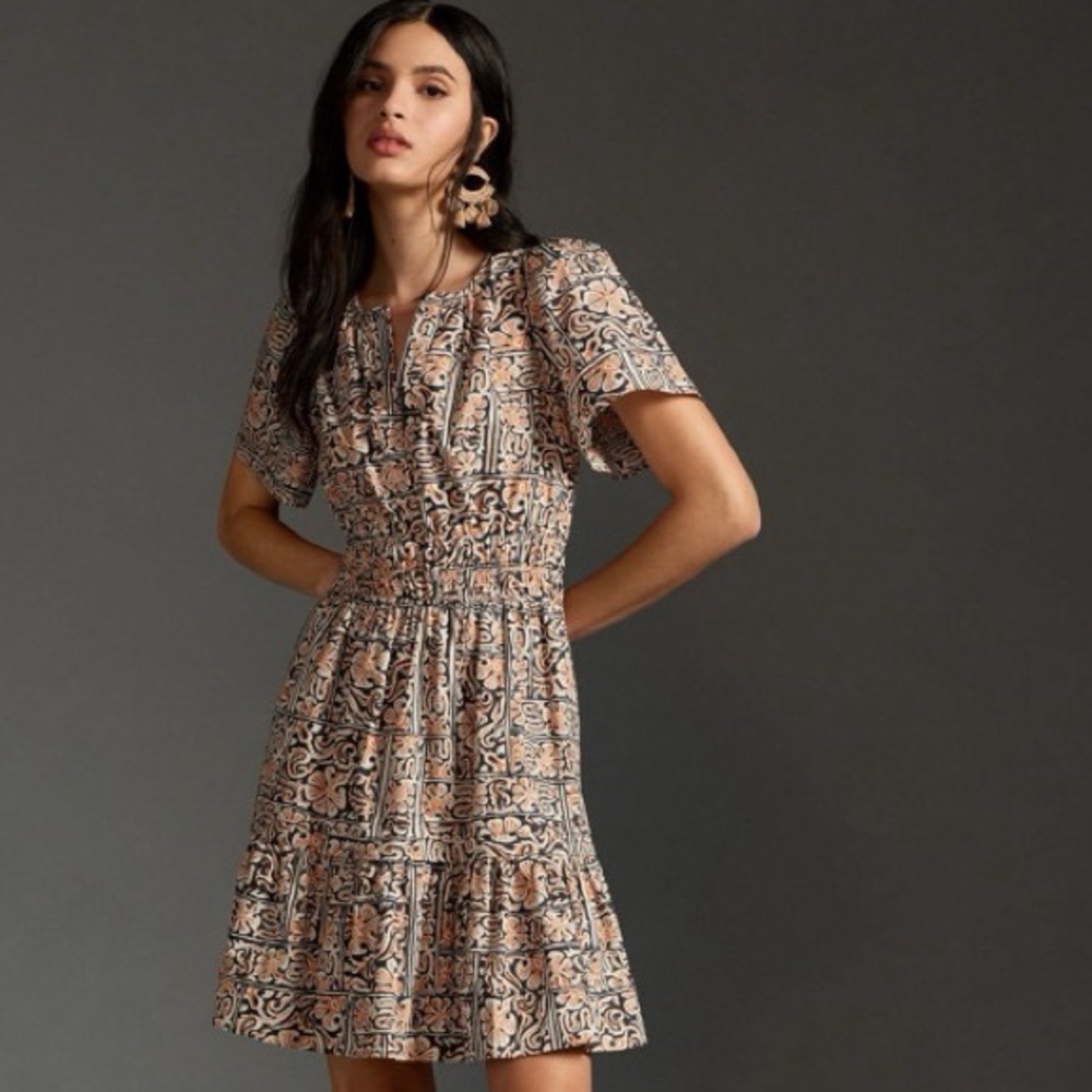 Elegant Patterned Short Sleeve Dress